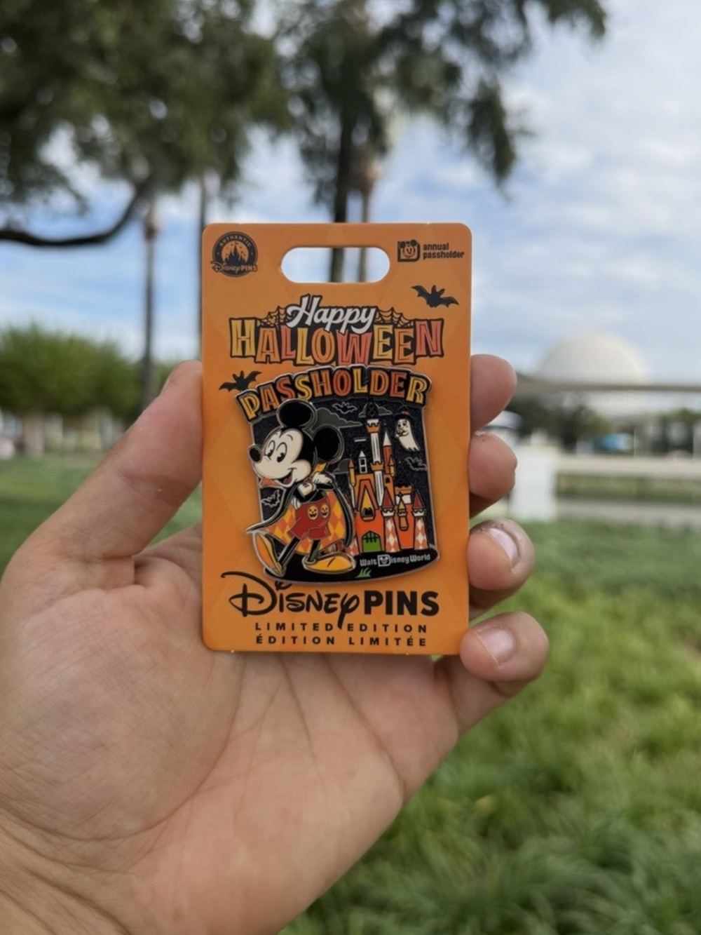 2026 Walt Disney World Halloween Annual Passholder Pin LE 4000 WDW
